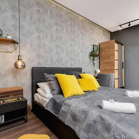 Old Town Studio Good Vibes By Noclegi Renters-3